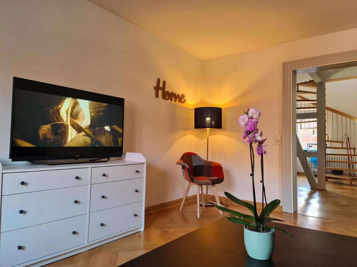 Appartements In Schoner Burganlage Йена Екстериор снимка