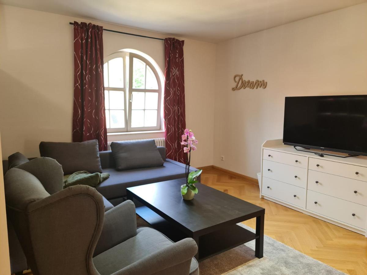 Appartements In Schoner Burganlage Йена Екстериор снимка